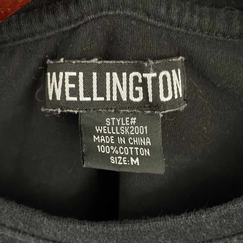 Wellington Rose Black Long Sleeve T Shirt (Size M) - Picture 3 of 3